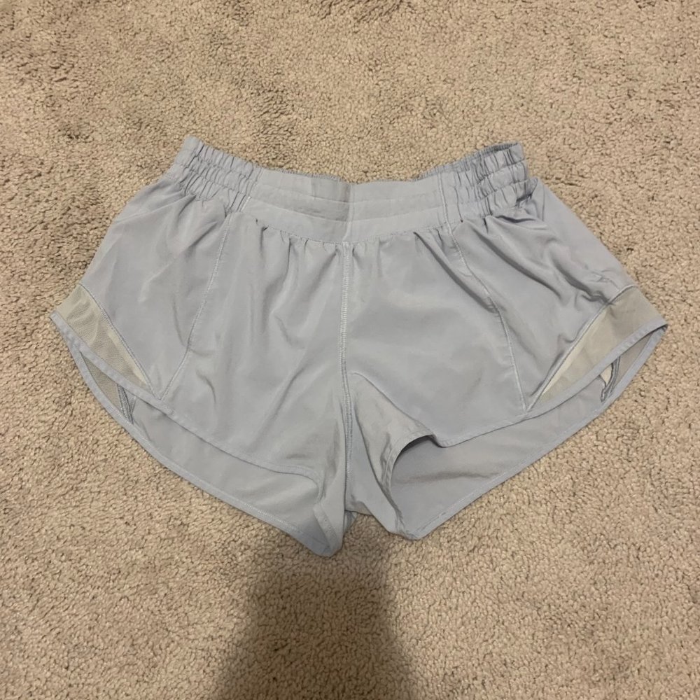 Lululemon Hotty Hot Short *2.5" Windmill